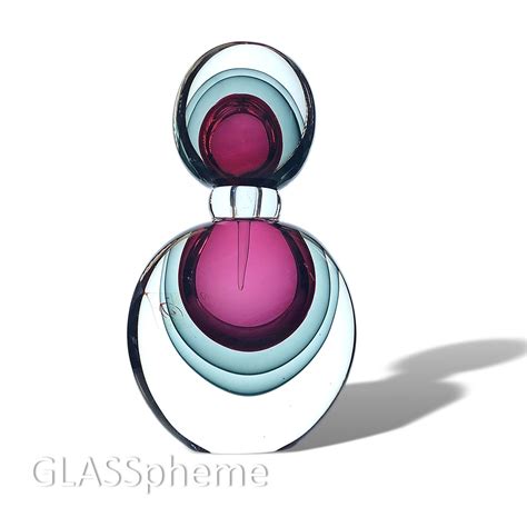 perfume bottle oball onesto fake